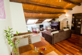 Attic flat at San Giacomo square-Corfu town